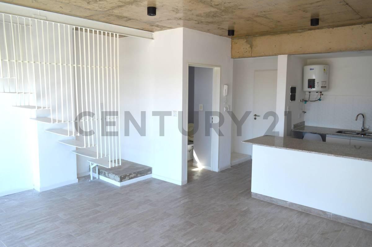 Foto de VENTA Duplex 2 ambientes 9° piso 100% Luz Balcon VILLA URQUIZA, imagen 2
