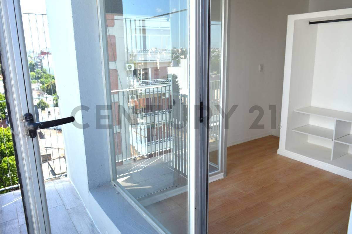 Foto de VENTA Duplex 2 ambientes 9° piso 100% Luz Balcon VILLA URQUIZA, imagen 5
