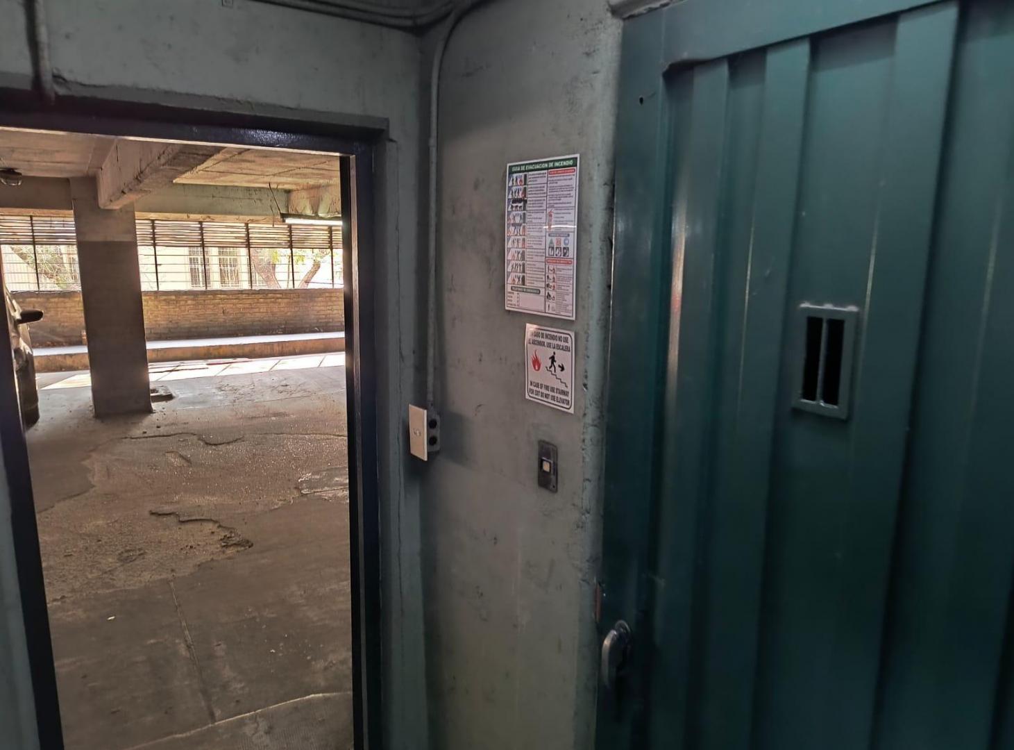 Foto de Cochera en venta en Barrio Norte, imagen 4