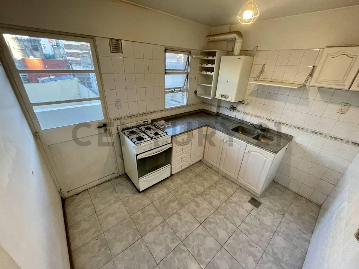 Foto de VENTA - 2 AMBIENTES CON COCHERA, BELGRANO, imagen 4