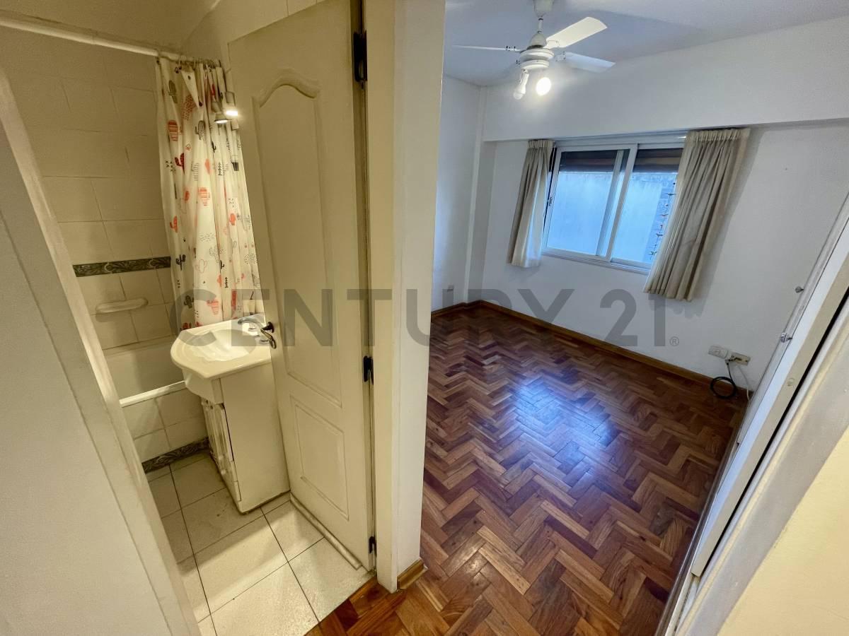 Foto de VENTA - 2 AMBIENTES CON COCHERA, BELGRANO, imagen 5