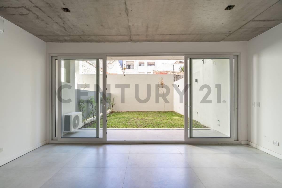 Foto de Venta Belgrano Departamento Divisible PB con jardín 90m2. Baulera, imagen 4