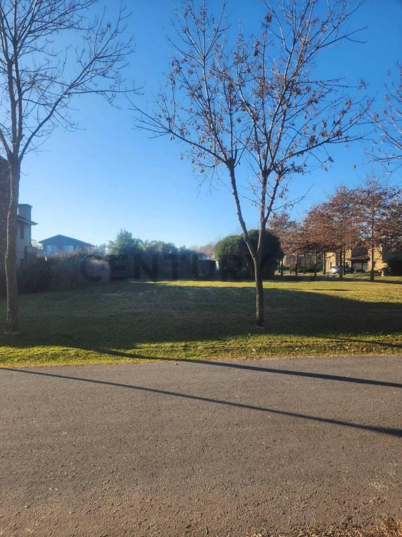 Foto de LOTE EN VENTA –BARRIO CERRADO LA CESARINA (General Rodríguez) – 900 m², imagen 2