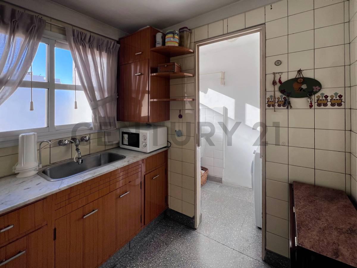Foto de VENTA DEPTO 3 AMB SUPER LUMINOSO VILLA CRESPO, imagen 4