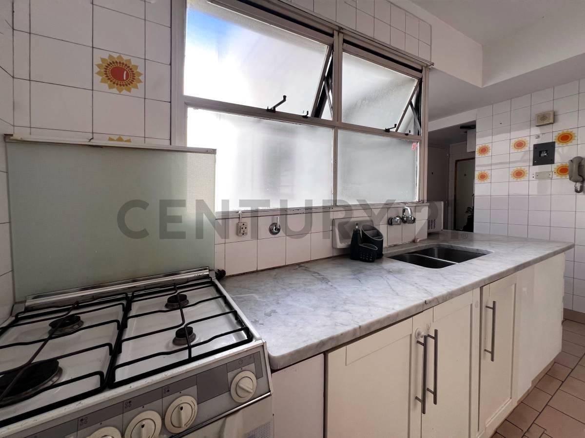 Foto de DEPTO 3 AMB COCHERA BAULERA RECOLETA, imagen 3