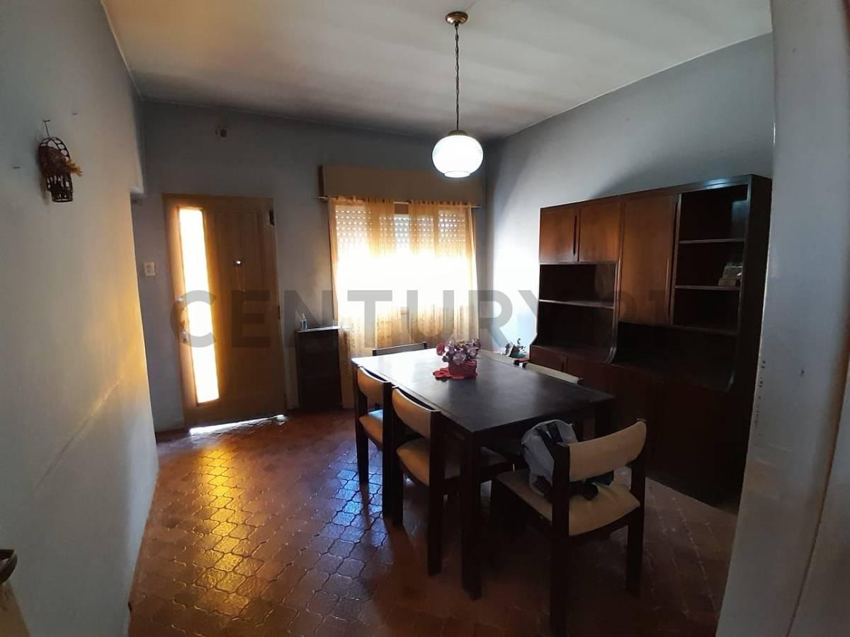 Foto de Venta departamento en Castelar Norte - 3 Ambientes con Cochera y Patio, imagen 4