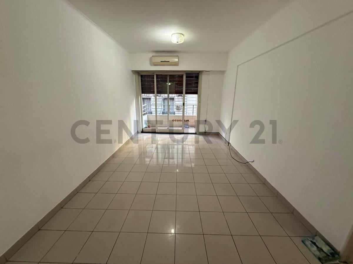 Foto de Departamento de 3 ambientes con cochera y baulera., imagen 2