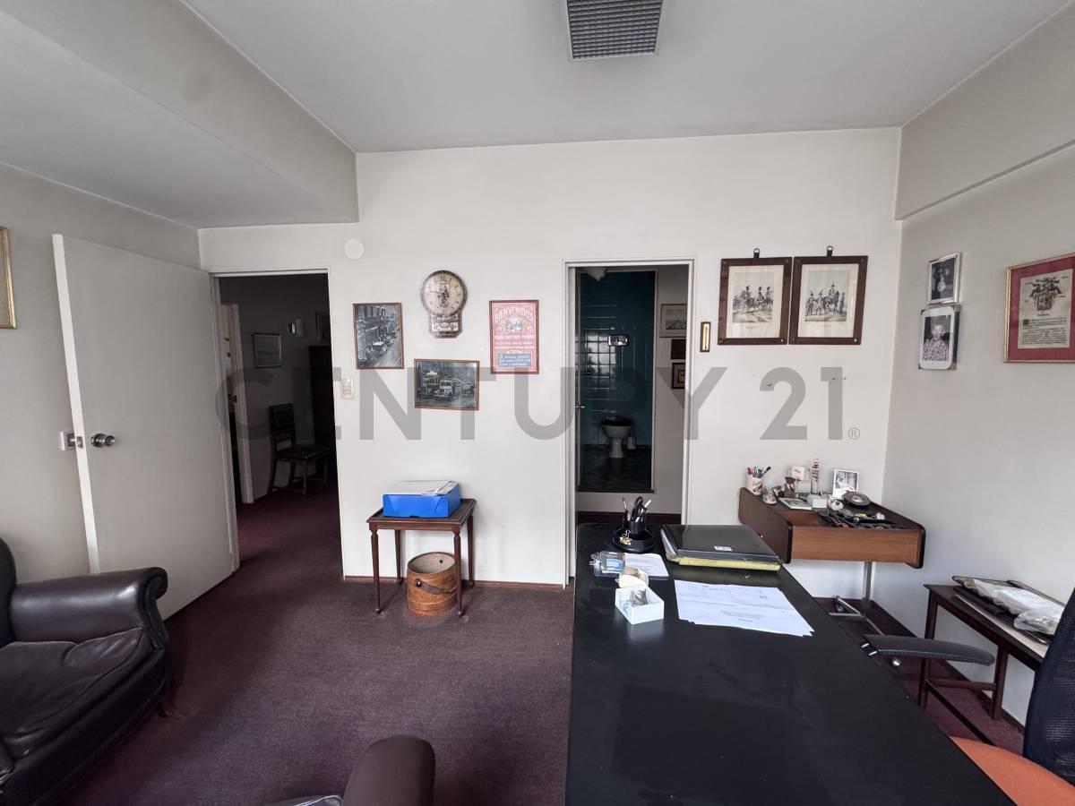 Foto de VENTA OFICINA 4AMB, imagen 2