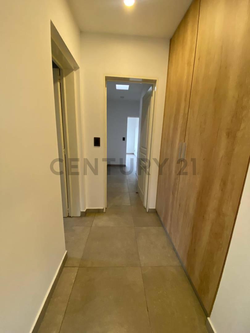 Foto de CASA EN SANTA LUCIA CON FONDO A PULMON, imagen 5