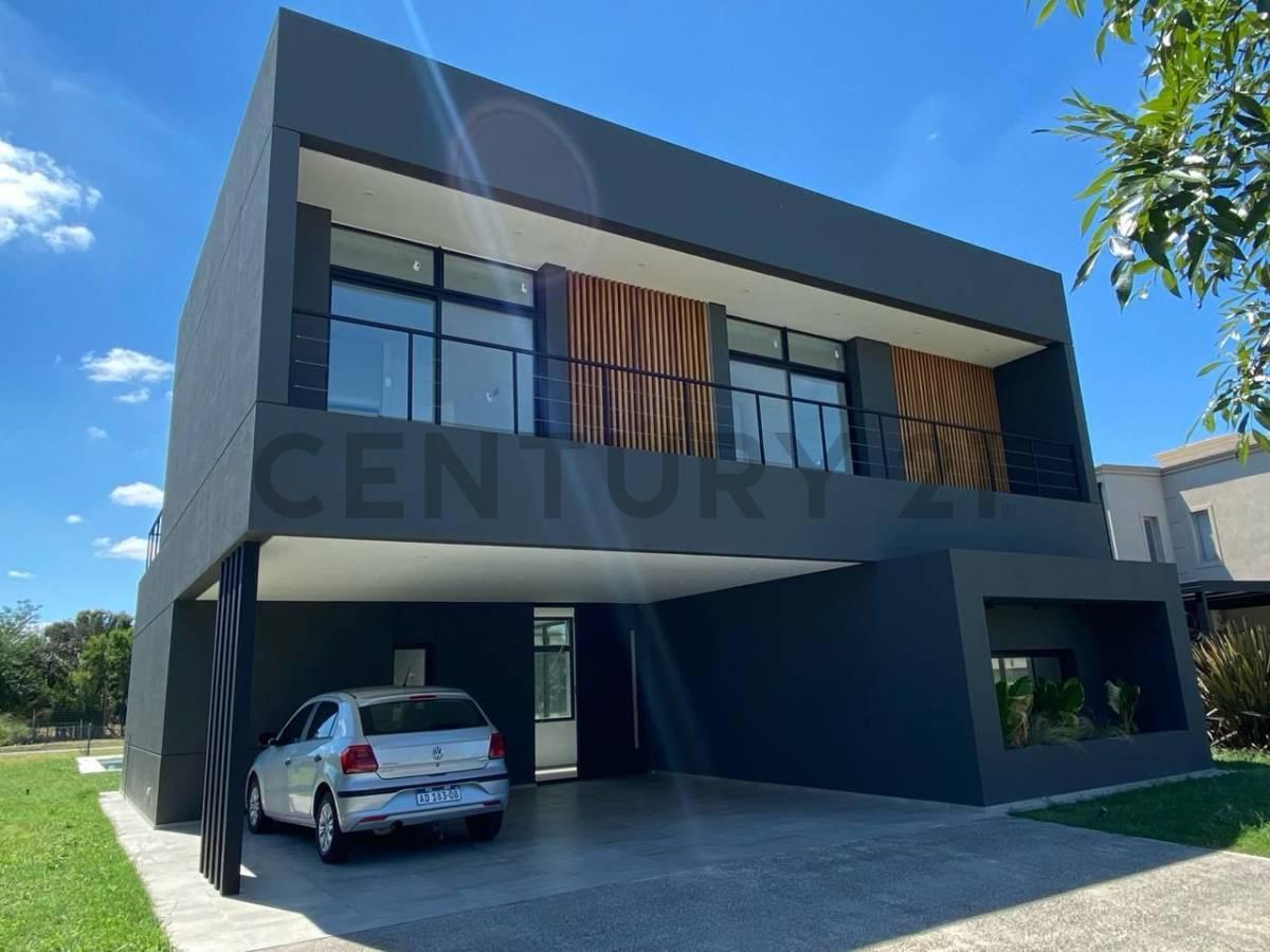 Foto de CASA CON PILETA PARQUIZADA, imagen 2