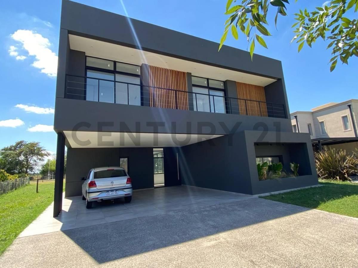 Foto de CASA CON PILETA PARQUIZADA, imagen 3