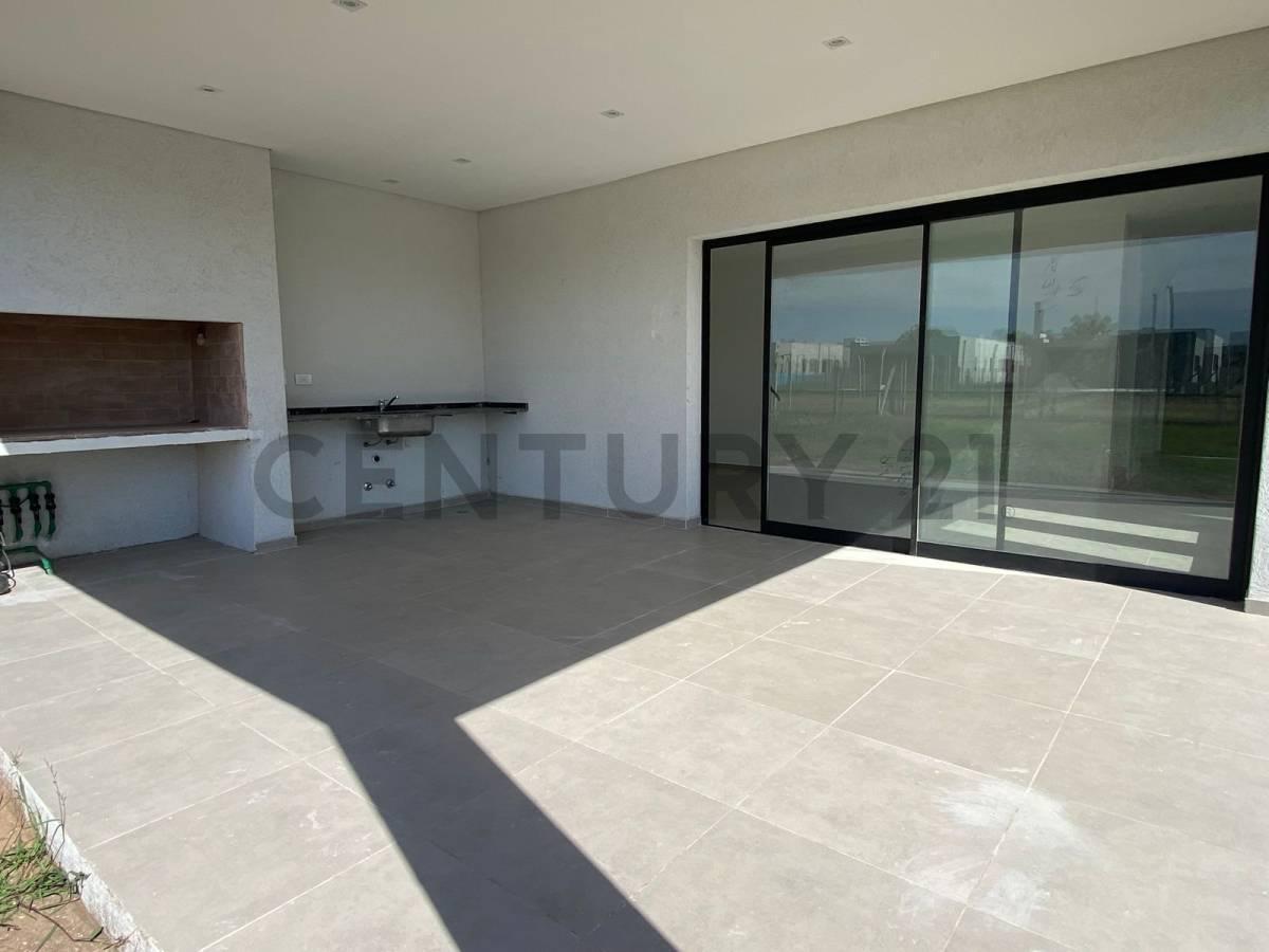 Foto de CASA MINIMALISTA EN SANTA LUCIA, imagen 4