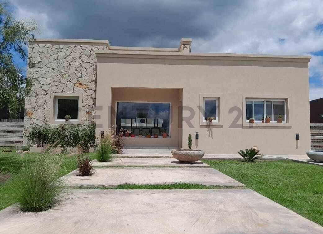 Foto de CASA CON PILETA EN SANTA SOFIA, imagen 1