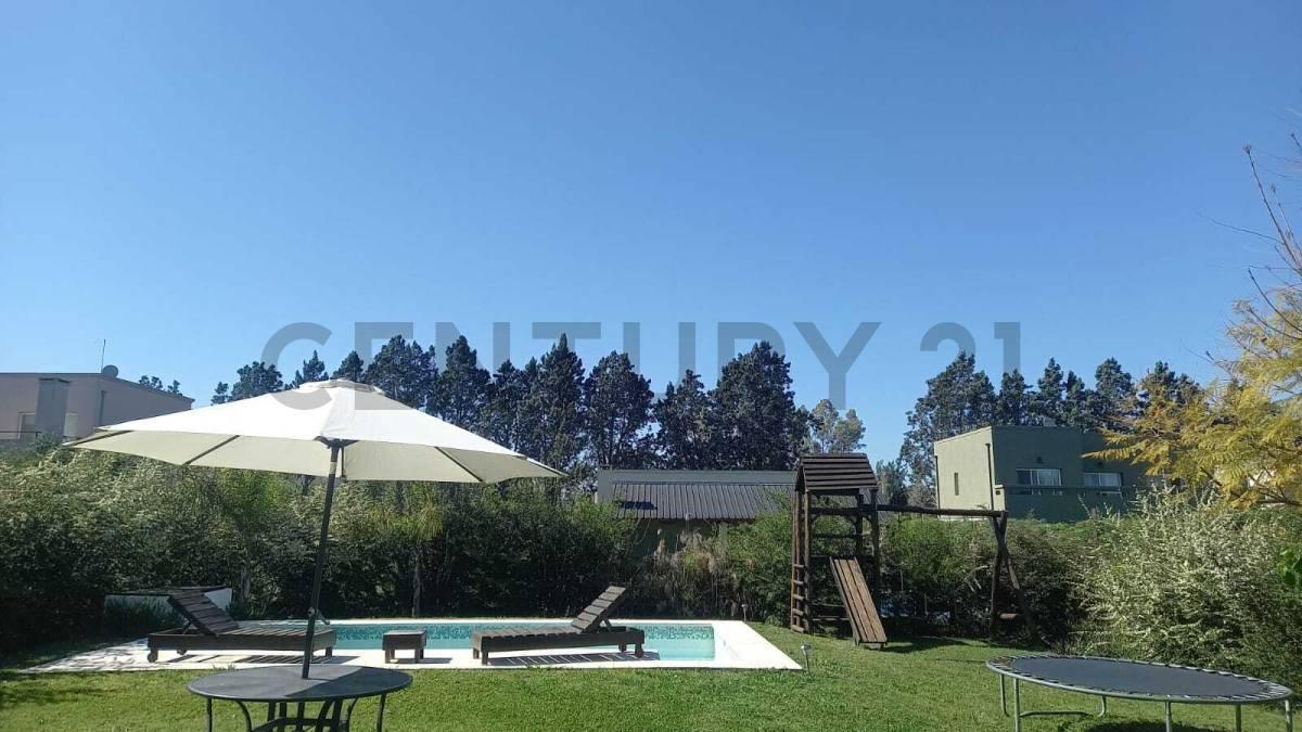 Foto de CASA CON PILETA EN SANTA GUADALUPE, imagen 3