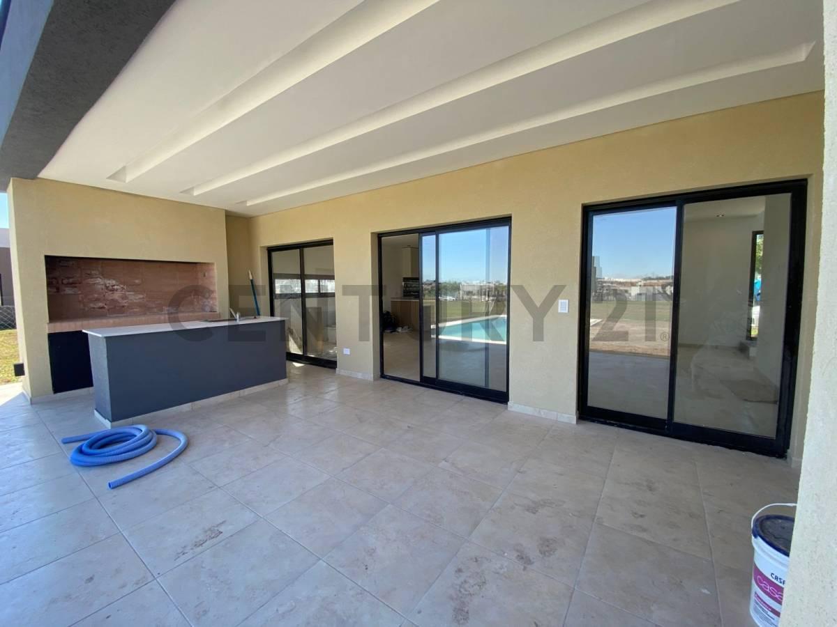 Foto de CASA CON PILETA CONSULTA FINANCIACION, imagen 5