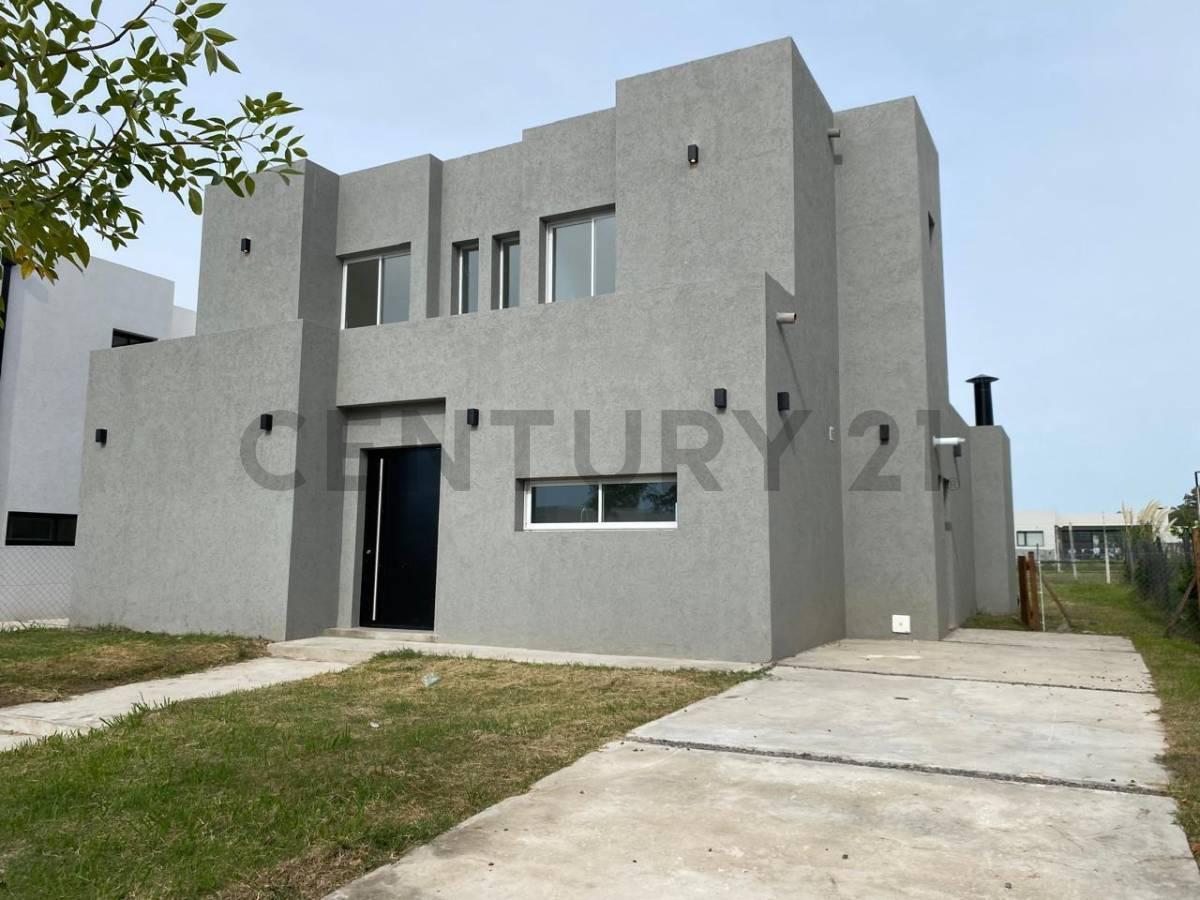 Foto de CASA MINIMALISTA EN SANTA LUCIA, imagen 2