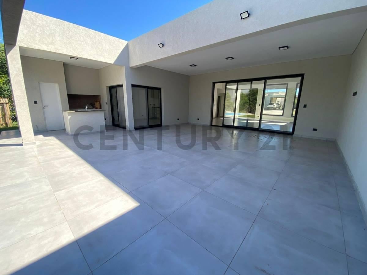 Foto de CASA CON PILETA Y FINANCIACION EN SAN MATIAS, imagen 1