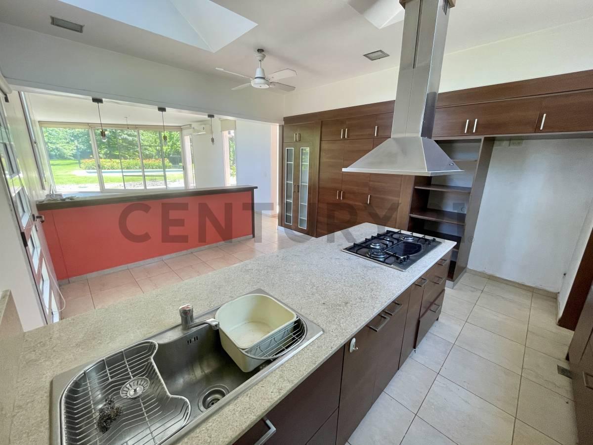Foto de Casa en VENTA, 4 ambientes, Soles del Pilar, imagen 3