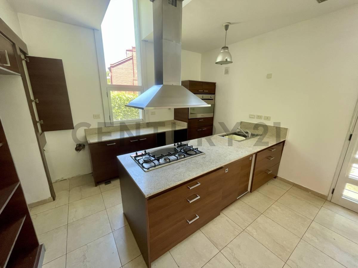 Foto de Casa en VENTA, 4 ambientes, Soles del Pilar, imagen 2