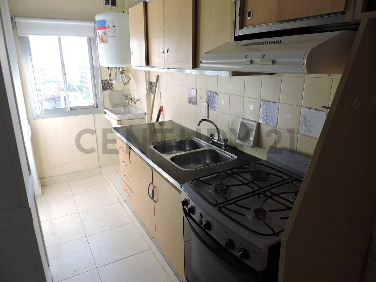 Foto de Venta departamento 4 ambientes Avellaneda, imagen 1