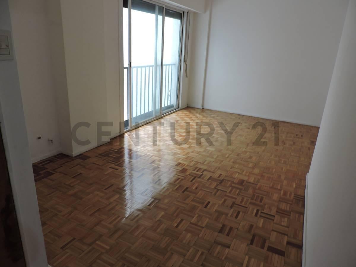 Foto de Venta departamento 3 ambientes Caballito, imagen 1