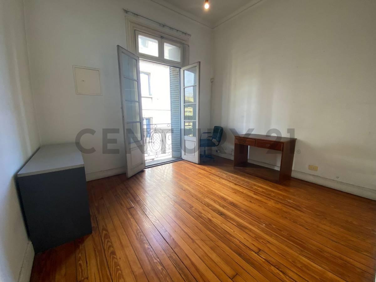 Foto de DEPARTAMENTO 6 AMBIENTES EN PLENO CENTRO, imagen 5