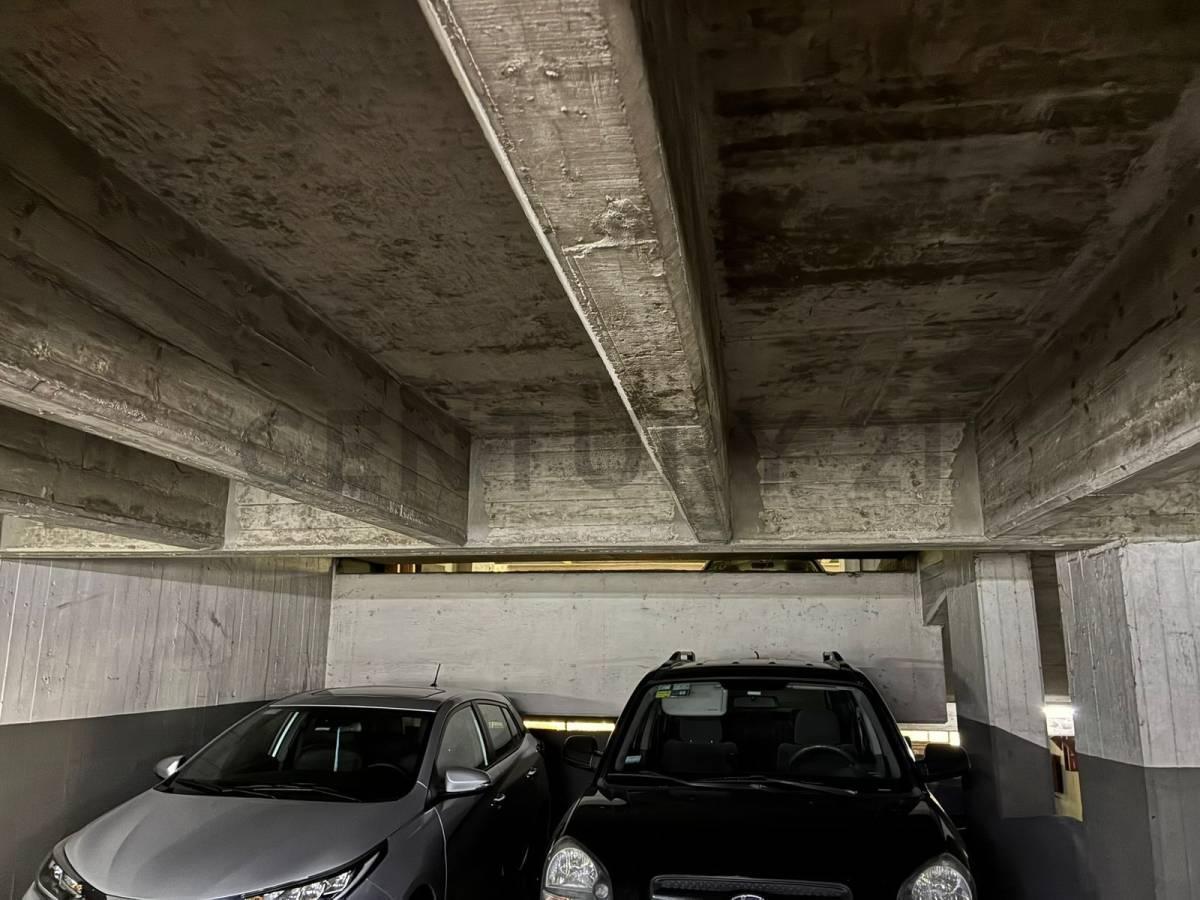Foto de COCHERA FIJA BUENAS DIMENSIONES AUTO CAMIONETA EN BELGRANO SEGUNDO PISO, imagen 2