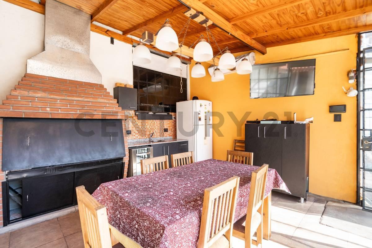 Foto de Venta Ph 4 ambientes Caballito Norte. Quincho-Terraza Parrilla. Sin, imagen 1