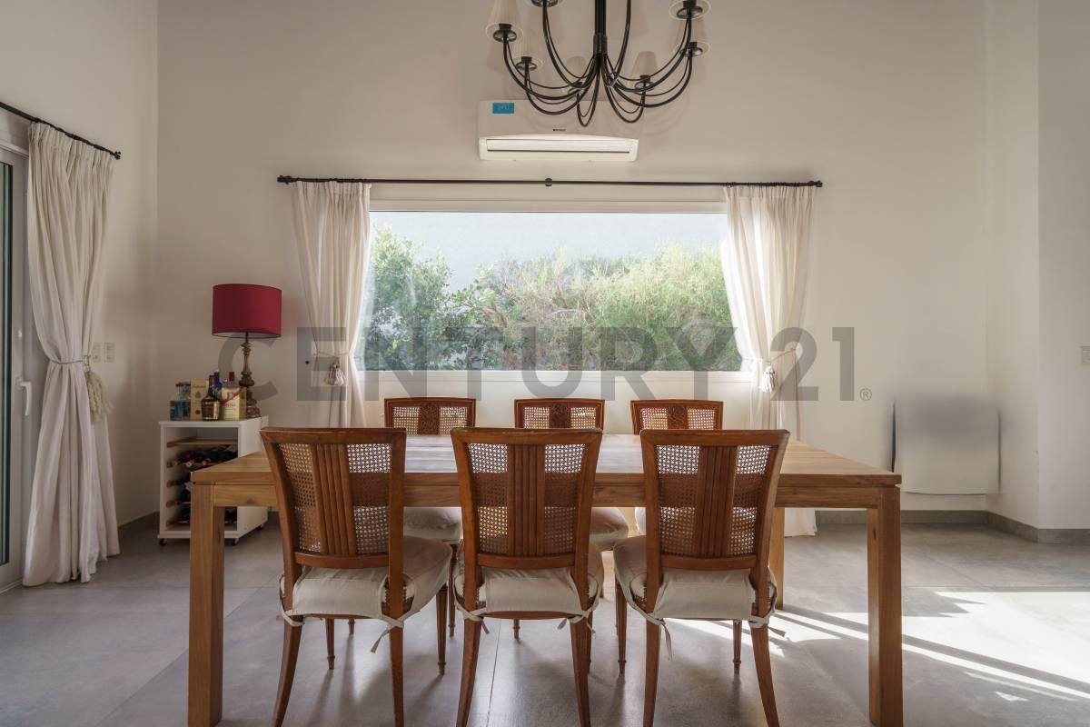 Foto de Casa 4 amb. en Santa Elena - Pilar del Este - Fondo Libre, cul-de-sac, imagen 2