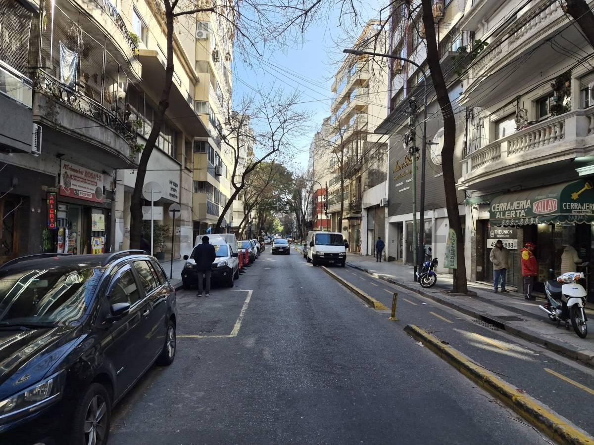 Foto de Local Comercial en Once con Subsuelo/depóstio a metros de Av.Corrientes, imagen 5