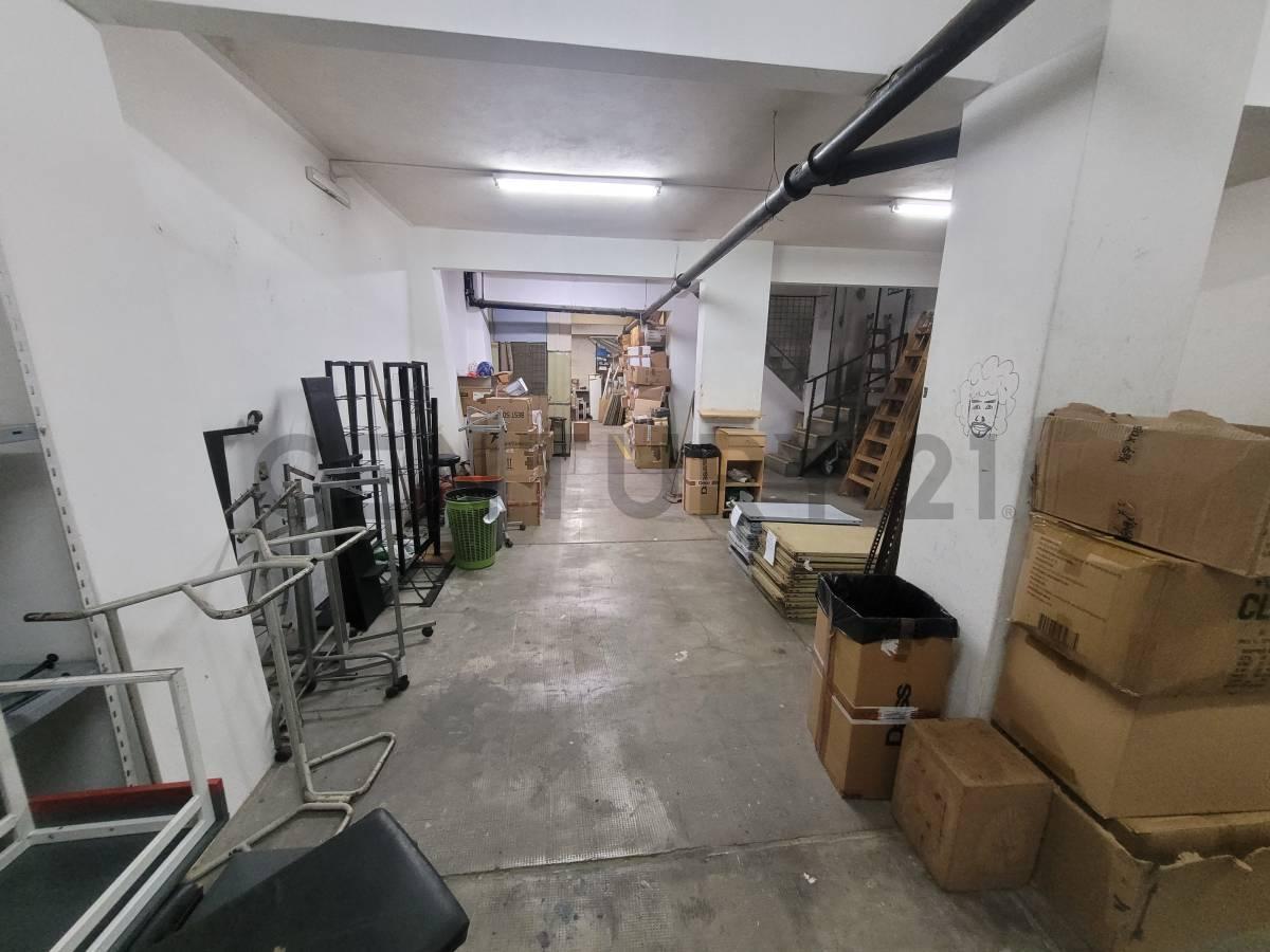 Foto de Depósito o Local Comercial en Once | PB y Subsuelo a metros de, imagen 5
