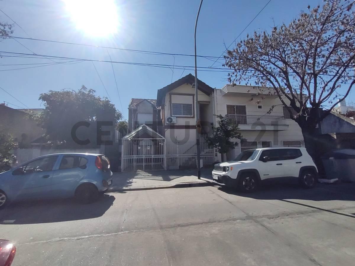 Foto de venta PH 3 ambientes, cochera, patio, sin expensas, Apto Credito, imagen 1