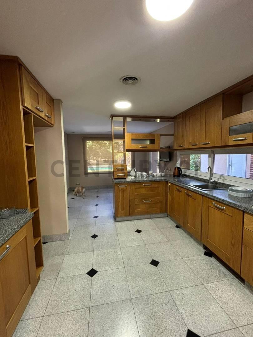 Foto de ALQUILER ST THOMAS CASA DE 5 AMBIENTES EXCELENTE UBICACION, imagen 4
