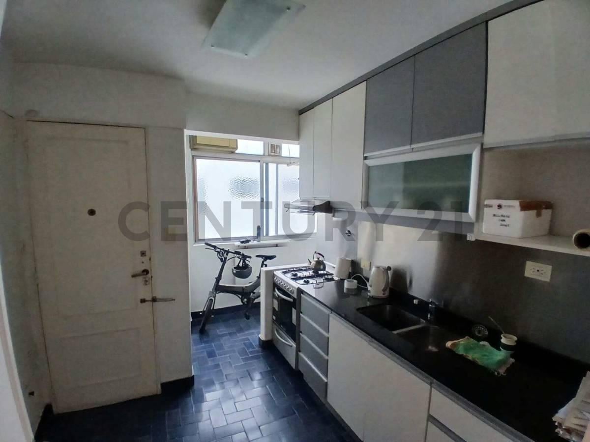 Foto de VENTA-DEPARTAMENTO EN LAS CAÑITAS, 3 AMBIENTES CON DEPENDENCIA, COCHERA, imagen 4