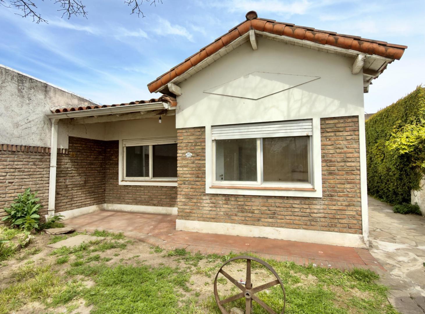 Foto de Casa en venta en Del Viso | 3 amb | Jardín al frente y al fondo, imagen 1