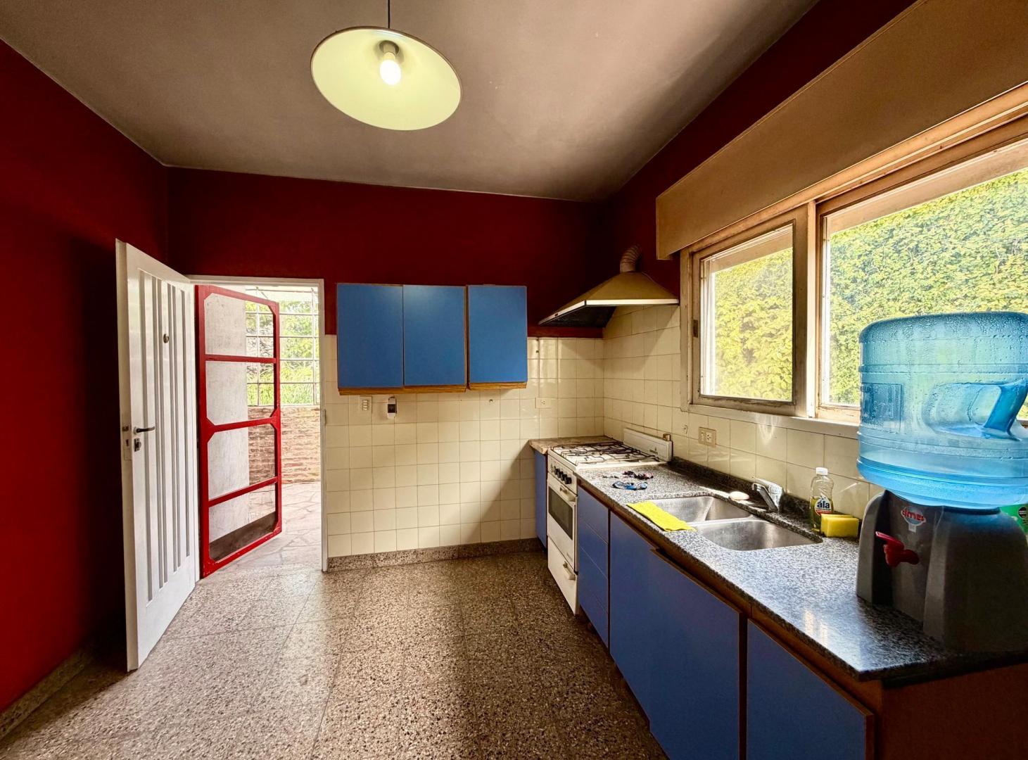 Foto de Casa en venta en Del Viso | 3 amb | Jardín al frente y al fondo, imagen 2