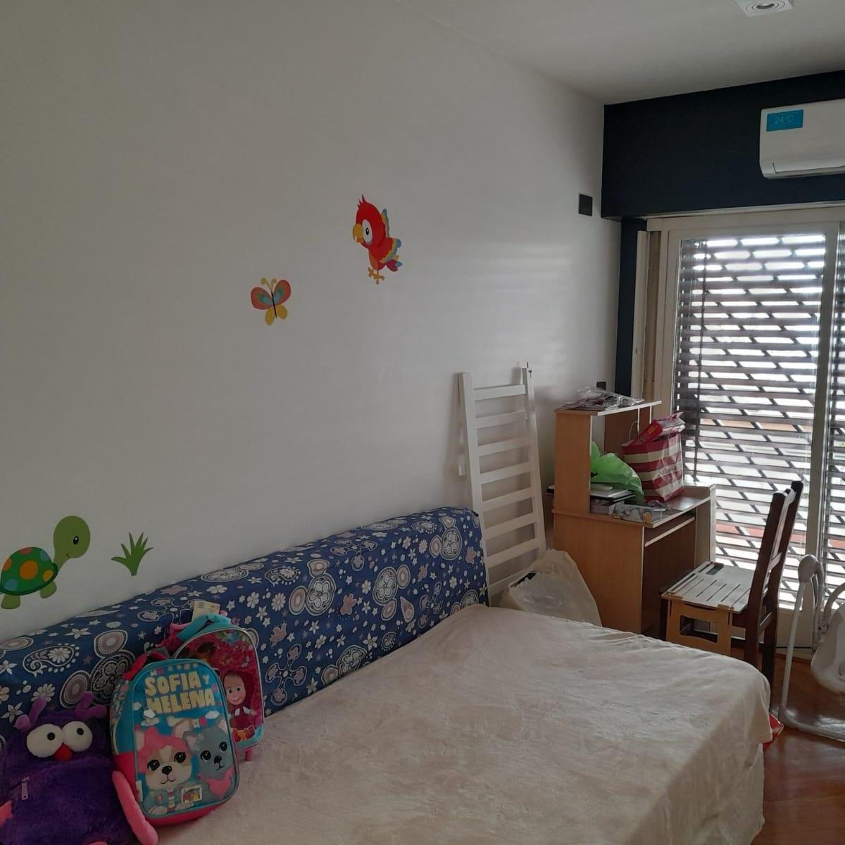 Excelente Duplex Tot. Reciclado con 3 Dorm. y Cochera Cubierta 4