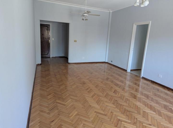 Luminoso Dpto 5 Ambientes Apto Profesional. Tot. Reciclado a Nuevo 5