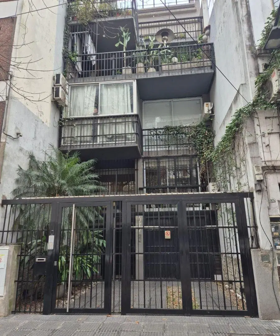 Cómodo Monoambiente a pasos de Parque Centenario 3