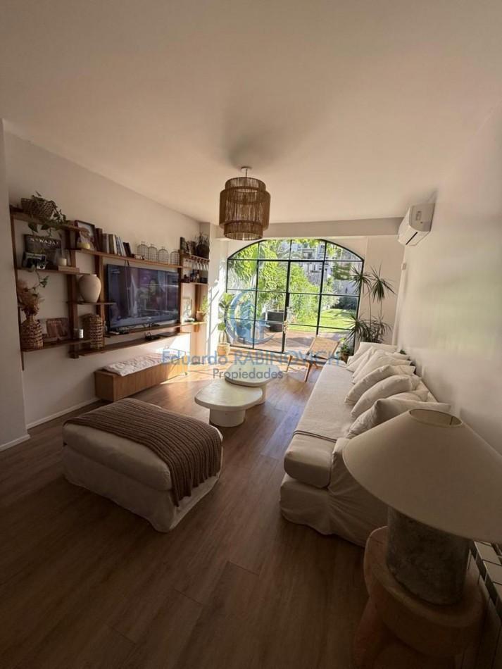 Foto de Gran Dpto. 5 ambientes con Terraza Jardin Quincho Parrilla Tot, imagen 1