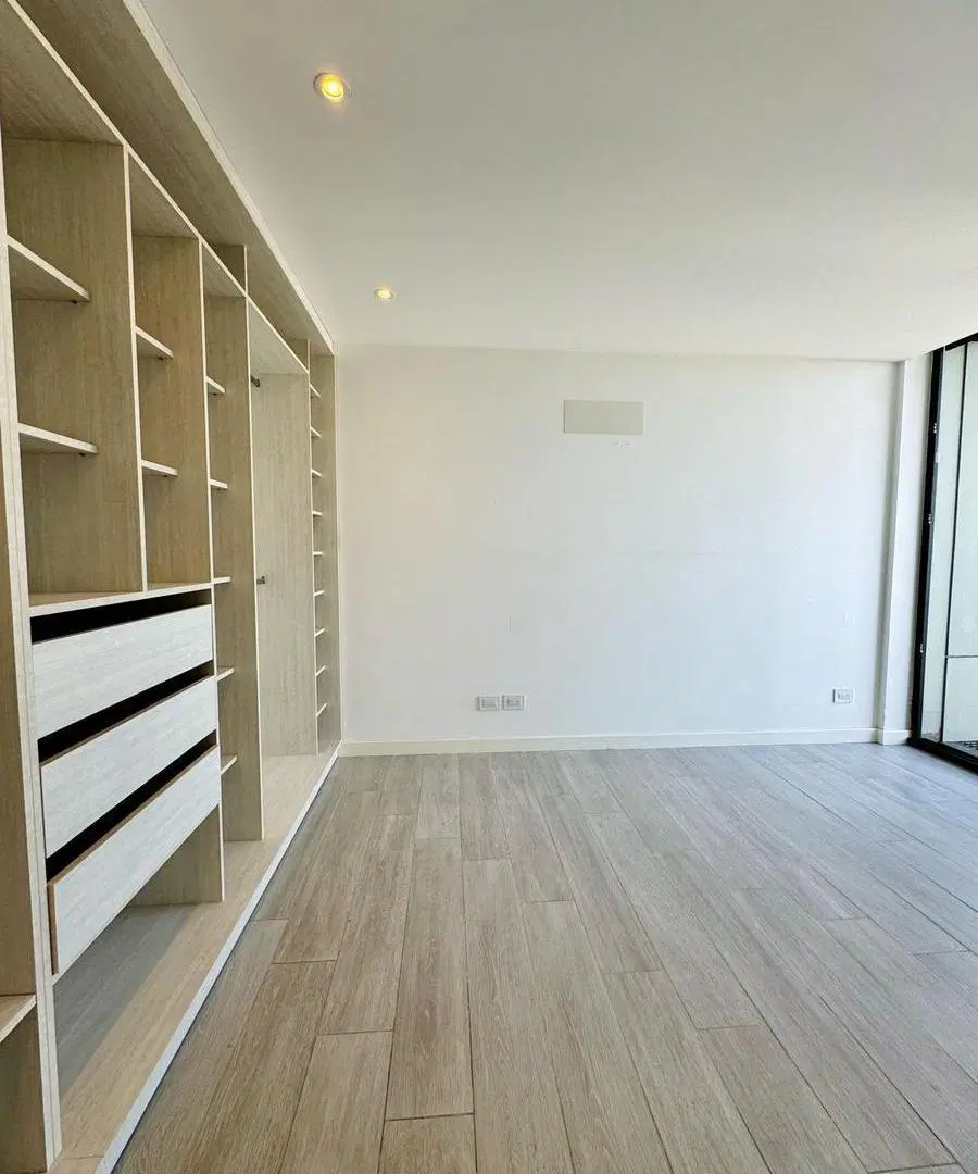 Departamento Semipiso en CHAUVIN 5
