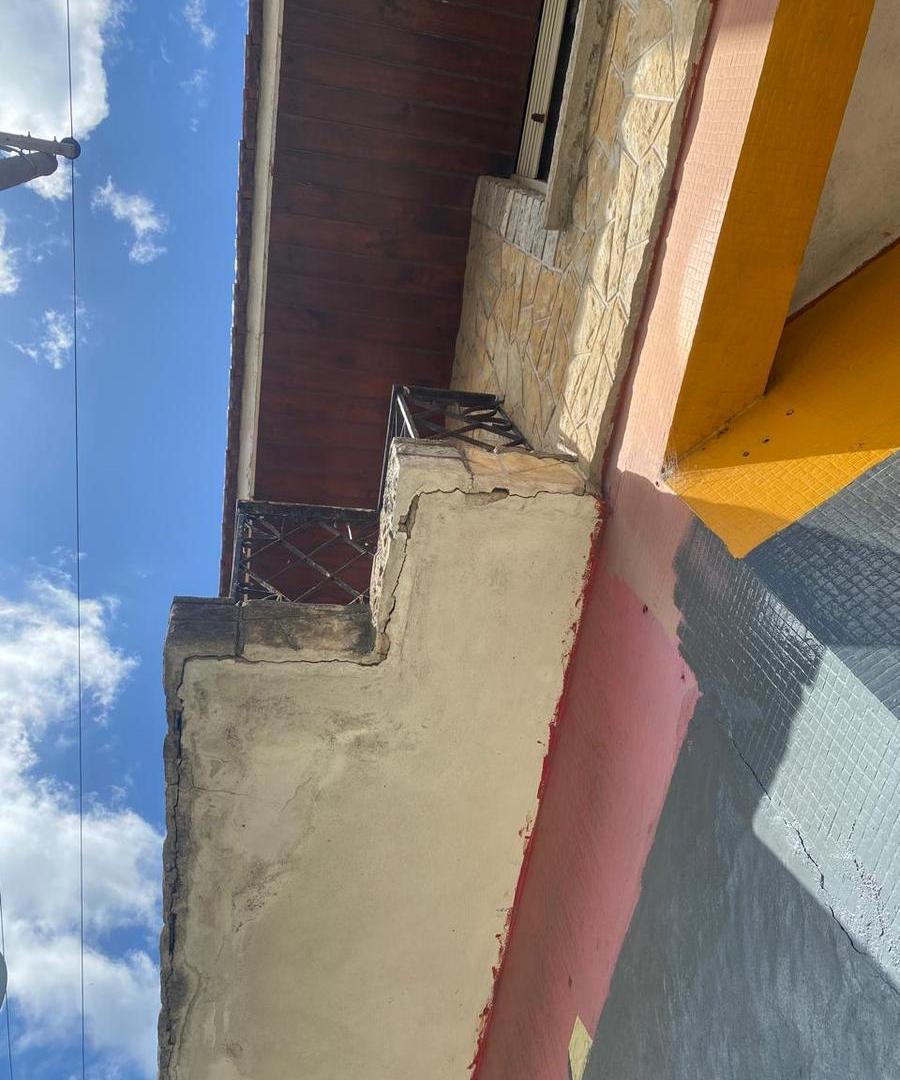 Foto de Local y Vivienda en Block en Av. Champagnat, imagen 2