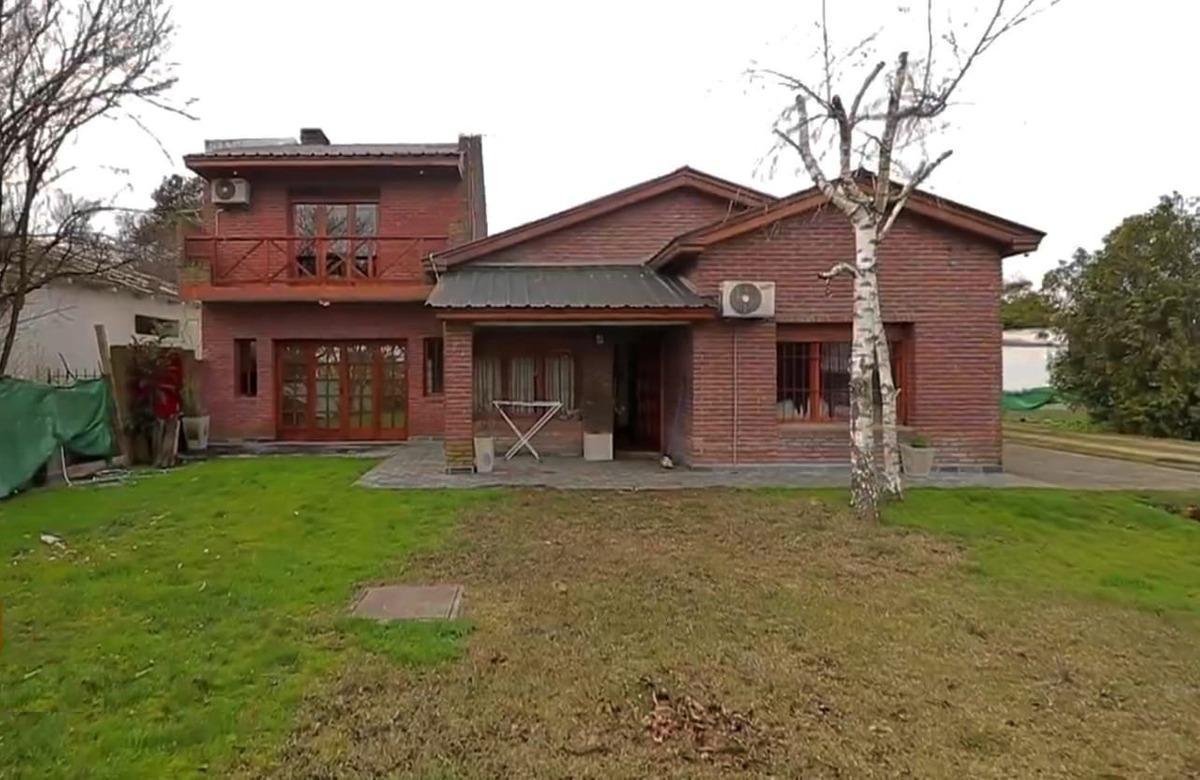 Foto de casa quinta 5 amb con pileta Mar del Plata APTO CRED, imagen 1