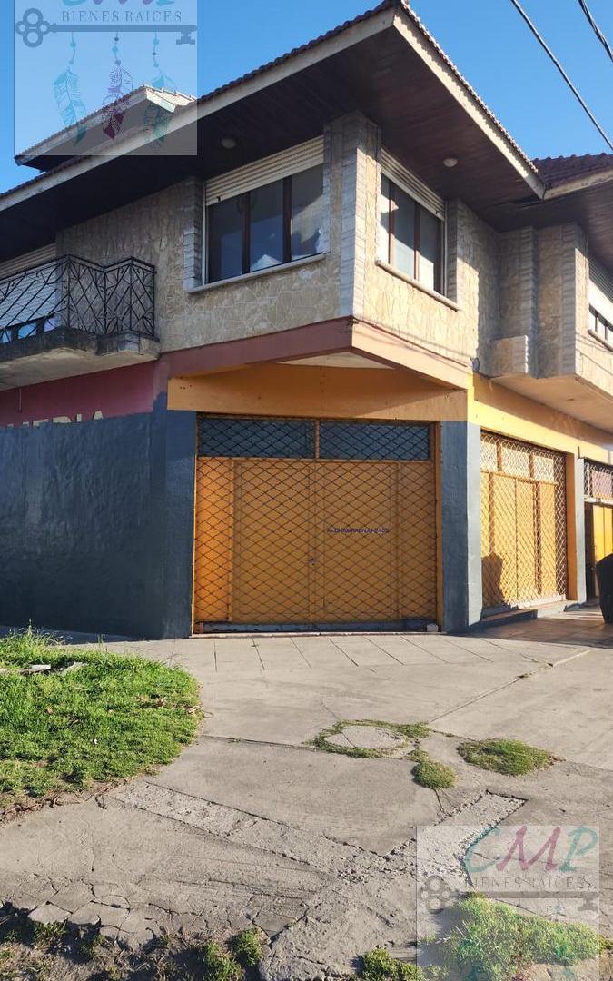 Foto de Local y Vivienda en Block en Av. Champagnat, imagen 2