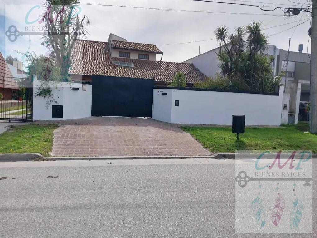 Foto de Casa en Venta en Parque Luro, Mar del Plata, imagen 2