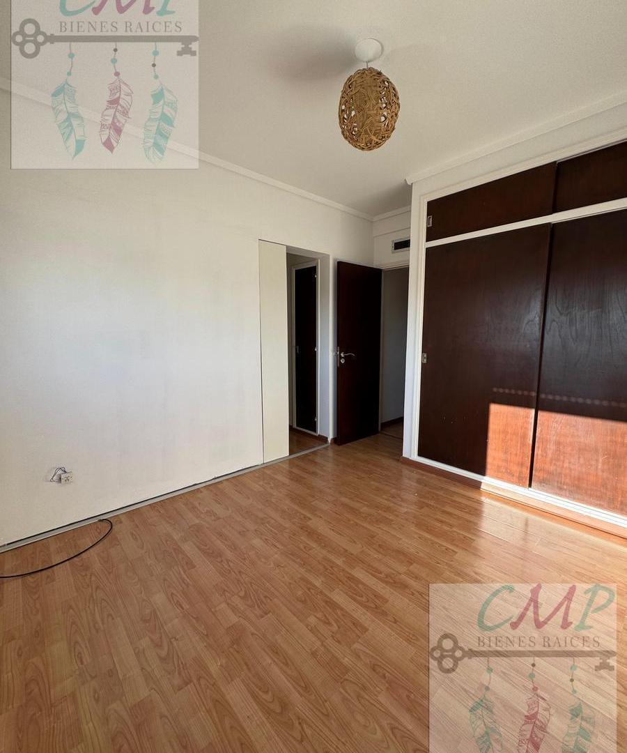 Foto de Venta piso de 4 ambientes con balcón corrido y vista al mar, La Perla, imagen 1
