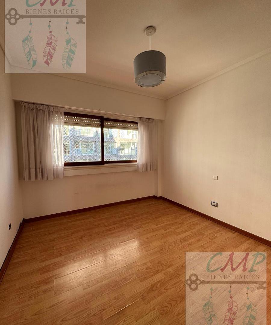 Foto de Venta piso de 4 ambientes con balcón corrido y vista al mar, La Perla, imagen 3