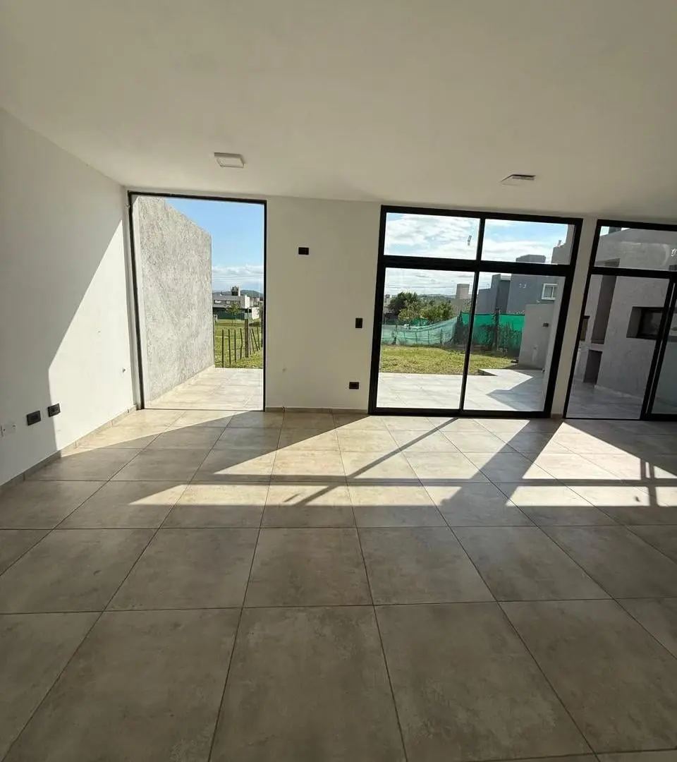Casa a Estrenar en Venta | 2 Dormitorios | Tejas 4 – Malagueño FINANCIADA 3