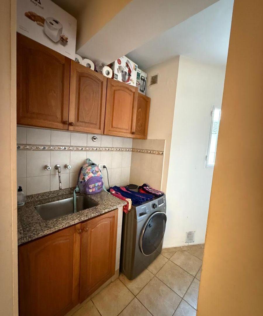 Foto de ALQUILO CASA DE 3 DORMITORIOS A 1 CUADRA DE COLEGIO ALEMAN BARRIO, imagen 5