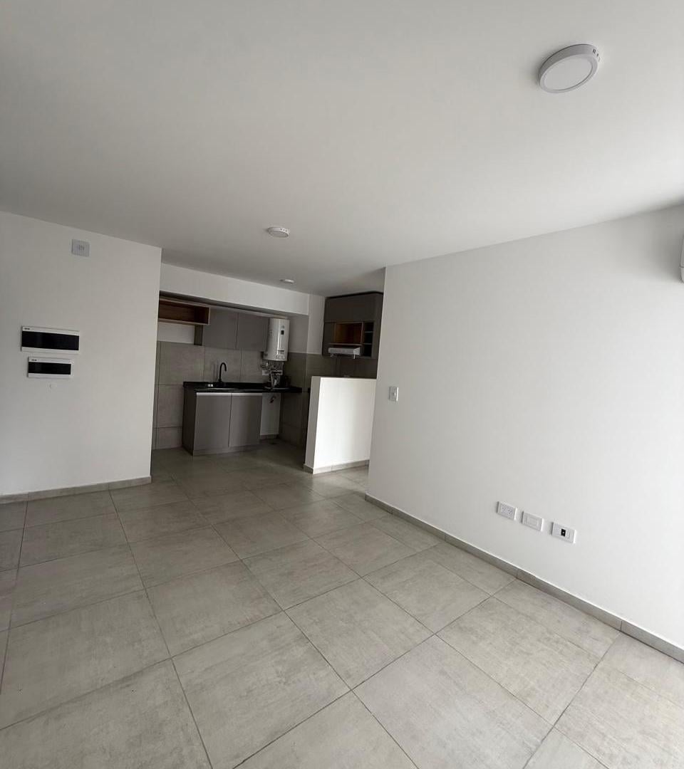 Foto de ALQUILO OFICINA COMERCIAL A ESTRENAR - BARRIO ALBERDI - 2 AMBIENTES, imagen 2